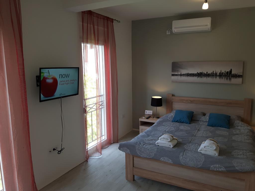 Apartments Grgurevic Котор Екстериор снимка