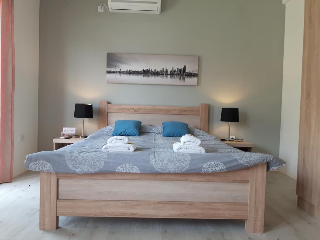 Apartments Grgurevic Котор Екстериор снимка
