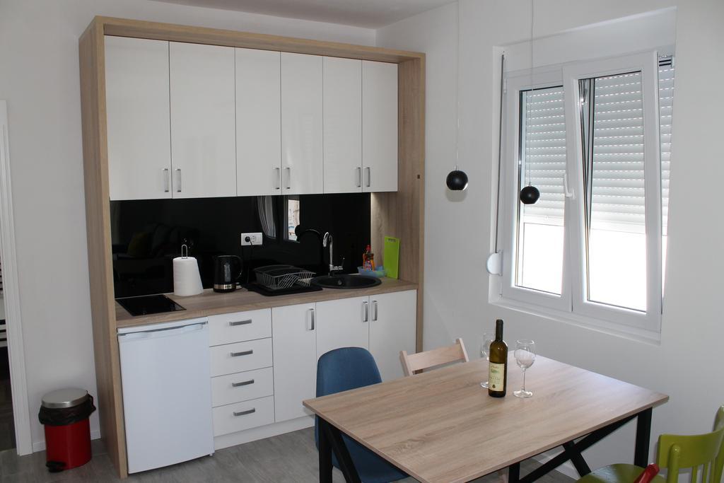 Apartments Grgurevic Котор Екстериор снимка