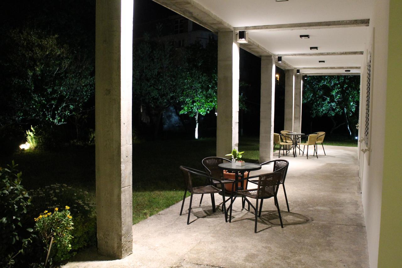 Apartments Grgurevic Котор Екстериор снимка